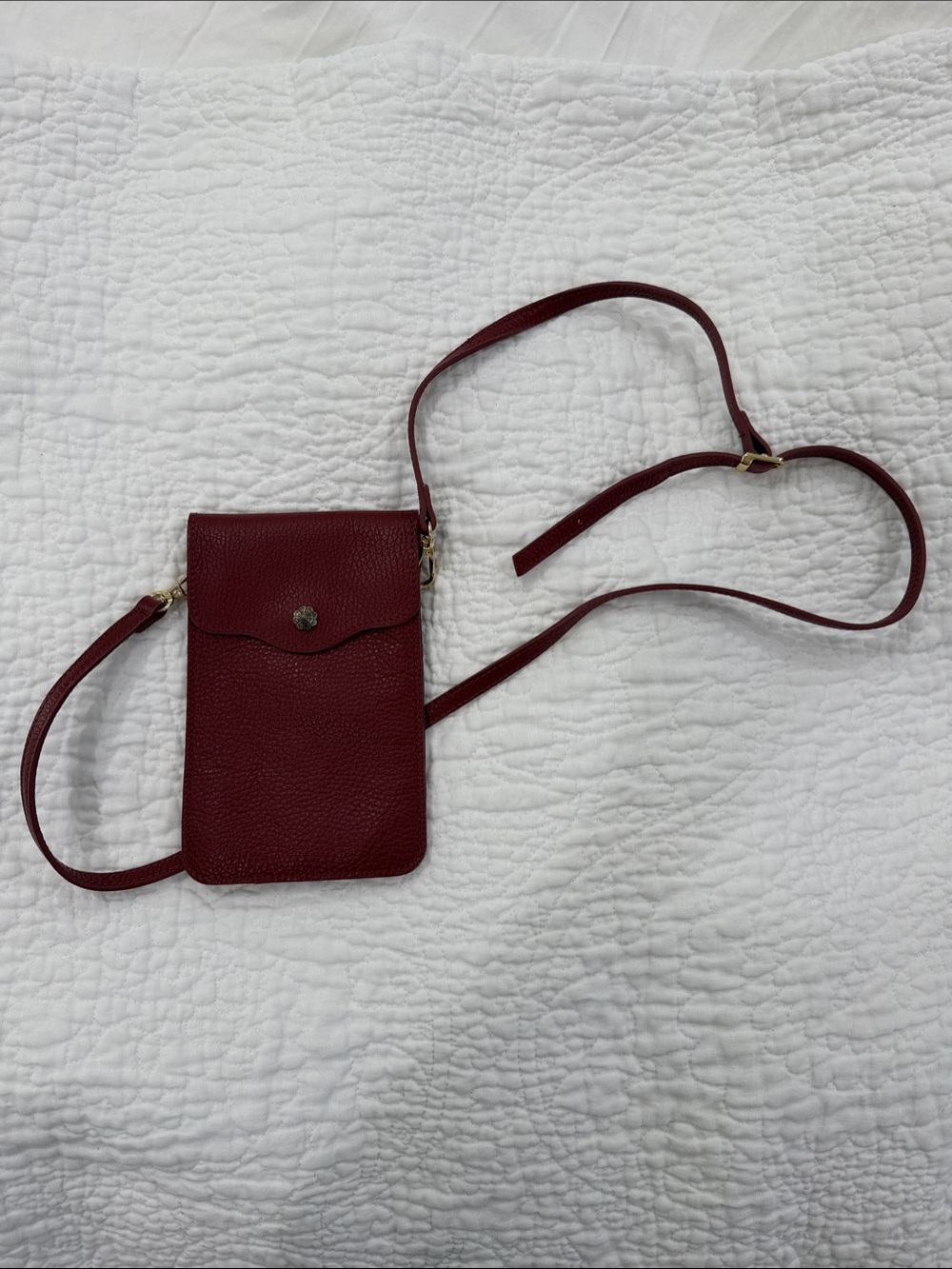Women’s Pebbled Burgundy Crossbody Phone Pouch